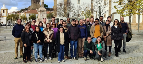 Foto grupo - Cátedra ER Nov 2024_crop